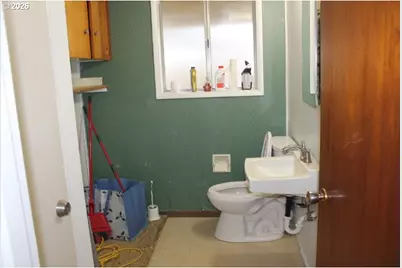 21620 Glaze Rd, Noti, OR 97461 - Photo 16