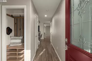 1328 NE Parkside Dr, Hillsboro, OR 97124 - Photo 4