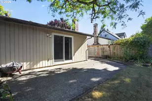 844 NE Baldwin Dr, Hillsboro, OR 97124 - Photo 26