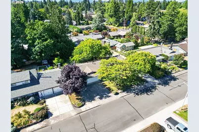 844 NE Baldwin Dr, Hillsboro, OR 97124 - Photo 36