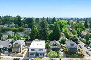 3020 NE Glisan St, Portland, OR 97232 - Photo 10