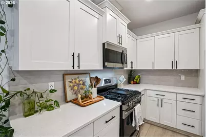 1275 S 28th Ave, Cornelius, OR 97113 - Photo 10