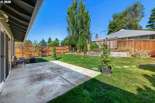 15789 SW Village Cir, Beaverton, OR 97007 - Photo 18