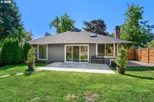15789 SW Village Cir, Beaverton, OR 97007 - Photo 16