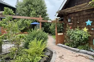 961 Tiara St, Eugene, OR 97405 - Photo 2