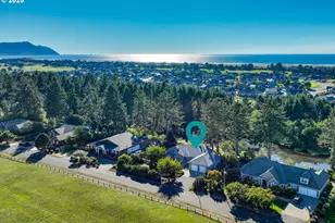 2998 Pine Ct, Gearhart, OR 97138 - Photo 4