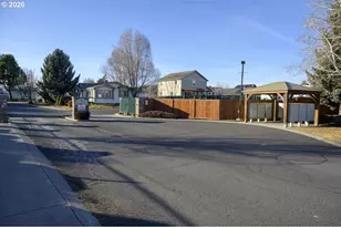 2380 SW Phlox Pond Dr, Redmond, OR 97756 - Photo 26