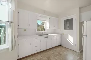 4360 Eagle Crest Rd, Salem, OR 97304 - Photo 14