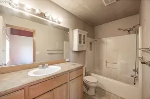 802 NW 14th Ave, Battle Ground, WA 98604 - Photo 18