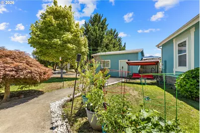 736 Penny Ln, Riddle, OR 97469 - Photo 2