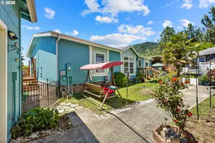 736 Penny Ln, Riddle, OR 97469 - Photo 6