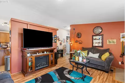 736 Penny Ln, Riddle, OR 97469 - Photo 14