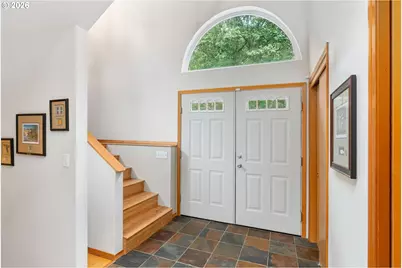 725 W Jewett Blvd, White Salmon, WA 98672 - Photo 14