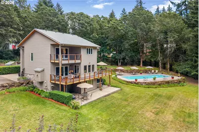 725 W Jewett Blvd, White Salmon, WA 98672 - Photo 1