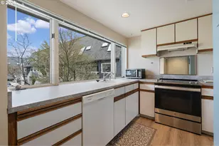 194 N Hayden Bay Dr, Portland, OR 97217 - Photo 34