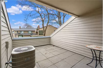 194 N Hayden Bay Dr, Portland, OR 97217 - Photo 16