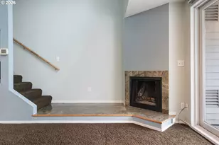 194 N Hayden Bay Dr, Portland, OR 97217 - Photo 12