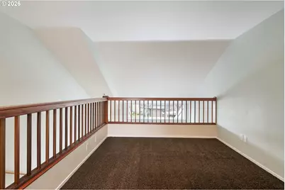 194 N Hayden Bay Dr, Portland, OR 97217 - Photo 18
