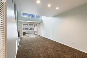 194 N Hayden Bay Dr, Portland, OR 97217 - Photo 10