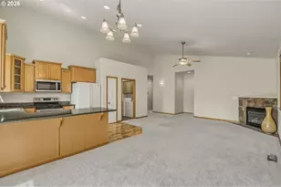 2132 SE 143rd Ave, Portland, OR 97233 - Photo 6