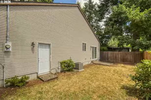 2132 SE 143rd Ave, Portland, OR 97233 - Photo 22