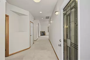 2132 SE 143rd Ave, Portland, OR 97233 - Photo 4