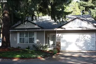2132 SE 143rd Ave, Portland, OR 97233 - Photo 2