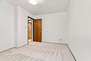 11395 SW 13th St, Beaverton, OR 97005 - Photo 20