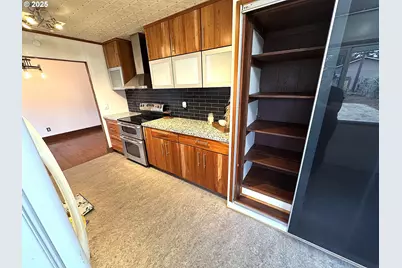 2442 SE 190th Ave, Portland, OR 97233 - Photo 10