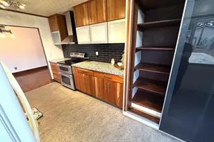 2442 SE 190th Ave, Portland, OR 97233 - Photo 10