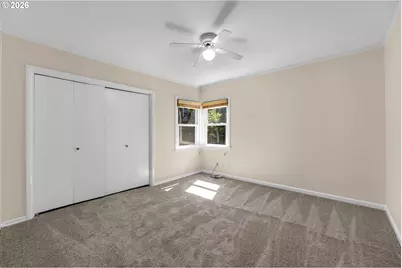 4518 NE Irving St, Portland, OR 97213 - Photo 24