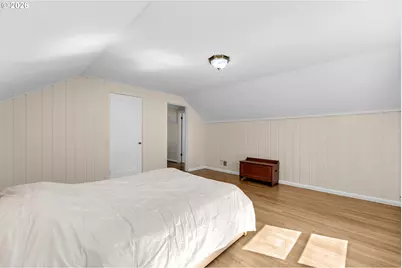 4518 NE Irving St, Portland, OR 97213 - Photo 32