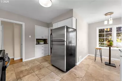 4518 NE Irving St, Portland, OR 97213 - Photo 14
