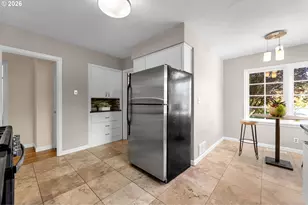 4518 NE Irving St, Portland, OR 97213 - Photo 14