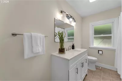 4518 NE Irving St, Portland, OR 97213 - Photo 22
