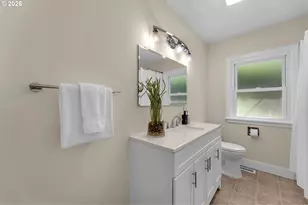4518 NE Irving St, Portland, OR 97213 - Photo 22