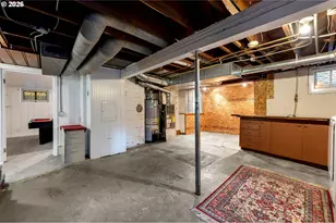 4518 NE Irving St, Portland, OR 97213 - Photo 40