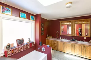 5090 Binns Hill Dr, Hood River, OR 97031 - Photo 30