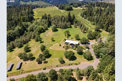 5090 Binns Hill Dr, Hood River, OR 97031 - Photo 2
