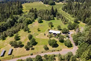 5090 Binns Hill Dr, Hood River, OR 97031 - Photo 2