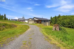 200 Red Hawk Dr, Castle Rock, WA 98611 - Photo 34