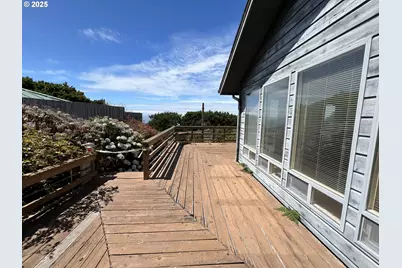 33636 Ophir Rd, Gold Beach, OR 97444 - Photo 6