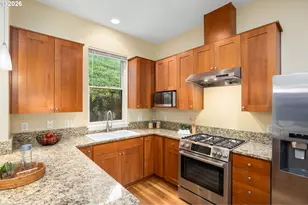 635 NW 24th Ave, Portland, OR 97210 - Photo 8