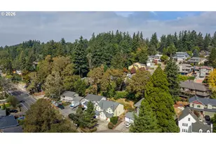 17920 Oatfield Rd, Gladstone, OR 97027 - Photo 4