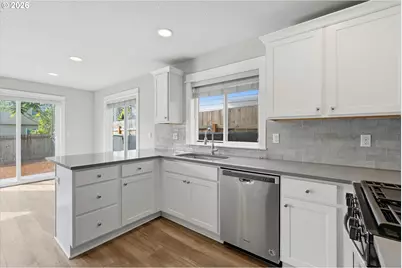 7118 SE Fern Ave, Portland, OR 97206 - Photo 12
