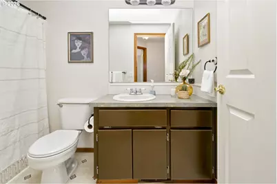 2391 N Kamiakan Dr, Cornelius, OR 97113 - Photo 34