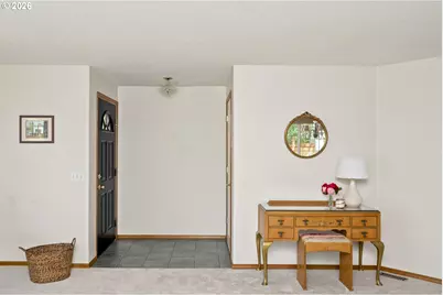 2391 N Kamiakan Dr, Cornelius, OR 97113 - Photo 2