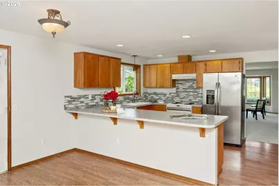 2391 N Kamiakan Dr, Cornelius, OR 97113 - Photo 12