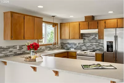 2391 N Kamiakan Dr, Cornelius, OR 97113 - Photo 16