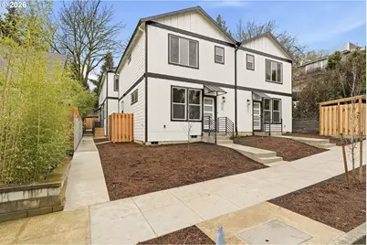 528 S Texas St, Portland, OR 97219 - Photo 2